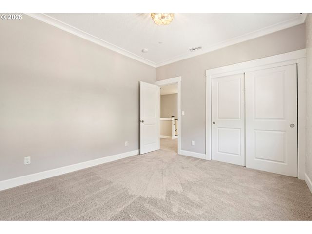 8189 Sw OLDHAM Dr, Beaverton, OR 97007