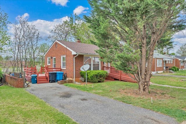2426 Durham ST, Roanoke, VA 24012