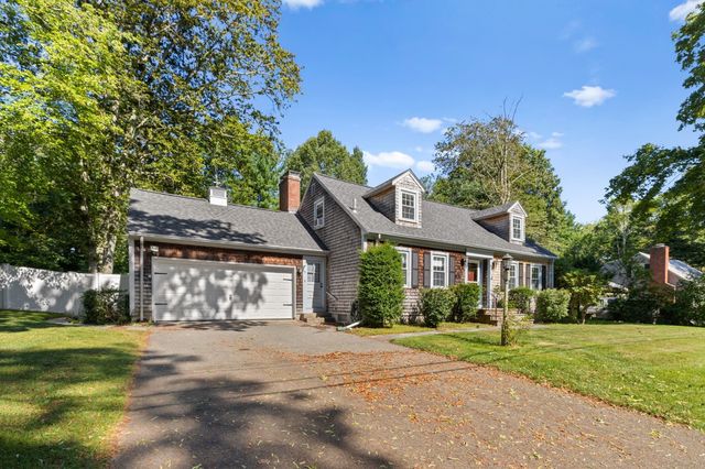 53 Eleanor St, Dartmouth, MA 02747
