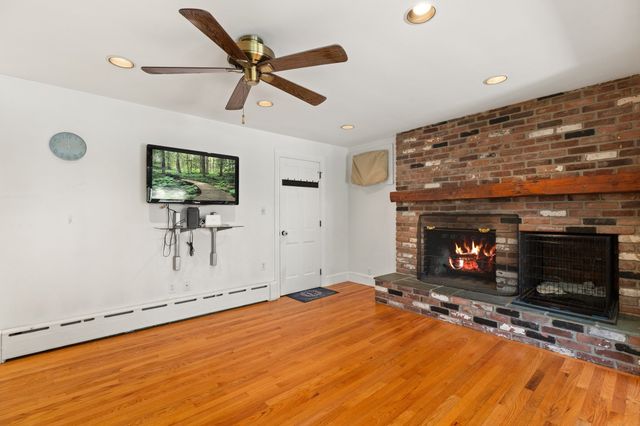 53 Eleanor St, Dartmouth, MA 02747