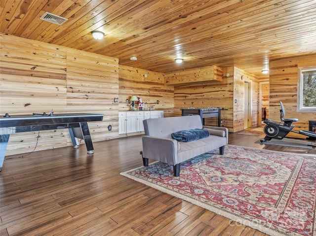 101 Ruffed Grouse Road, Brevard, NC 28712
