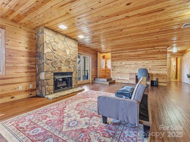 101 Ruffed Grouse Road, Brevard, NC 28712