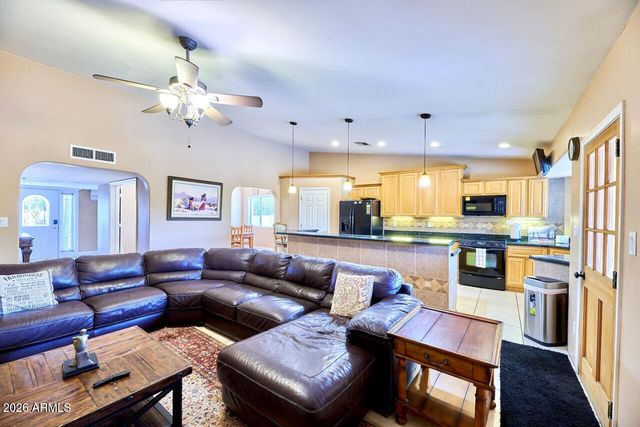 10450 N 77TH Place, Scottsdale, AZ 85258