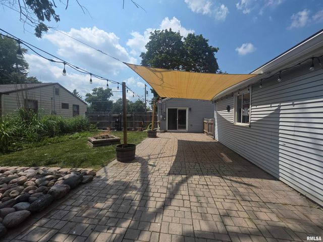 207 DECATUR Road, Marquette Heights, IL 61554