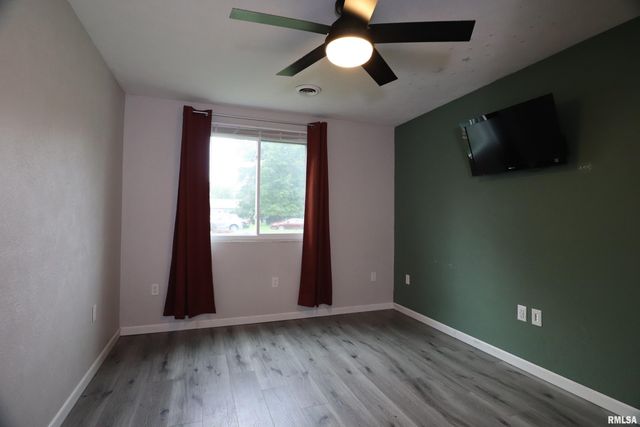 207 DECATUR Road, Marquette Heights, IL 61554