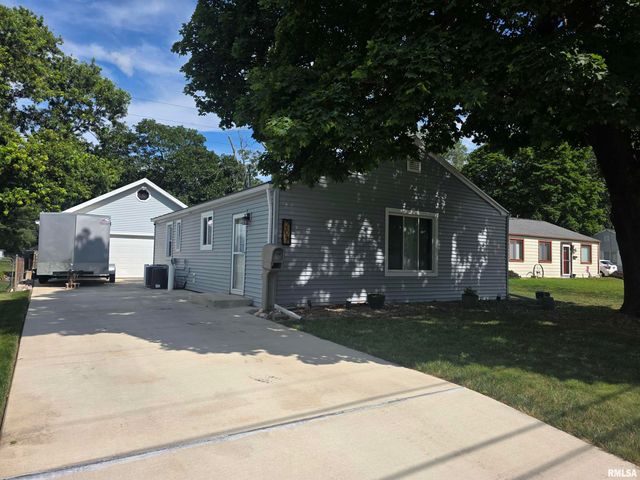 207 DECATUR Road, Marquette Heights, IL 61554