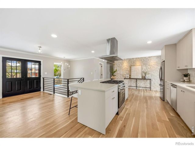 7128 S Glencoe Court, Centennial, CO 80122