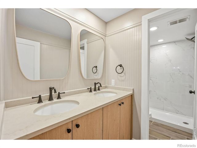 7128 S Glencoe Court, Centennial, CO 80122