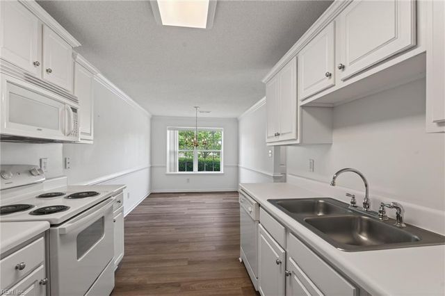 1203 Buoy CT, Suffolk, VA 23435