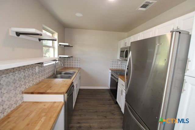 1109 W Lincoln Avenue, Copperas Cove, TX 76522