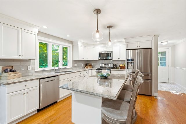 2 Nottingham Drive, Raynham, MA 02767