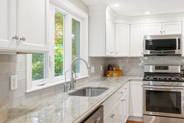 2 Nottingham Drive, Raynham, MA 02767