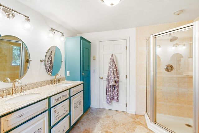 2 Nottingham Drive, Raynham, MA 02767