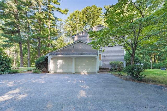 2 Nottingham Drive, Raynham, MA 02767