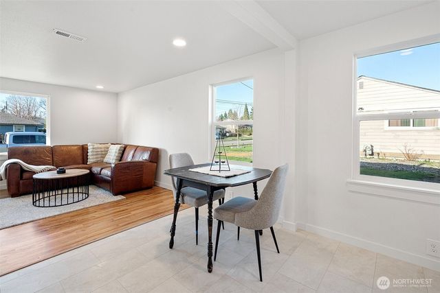 3238 Robin Avenue, Bremerton, WA 98310