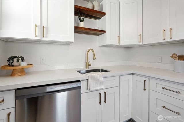 3238 Robin Avenue, Bremerton, WA 98310