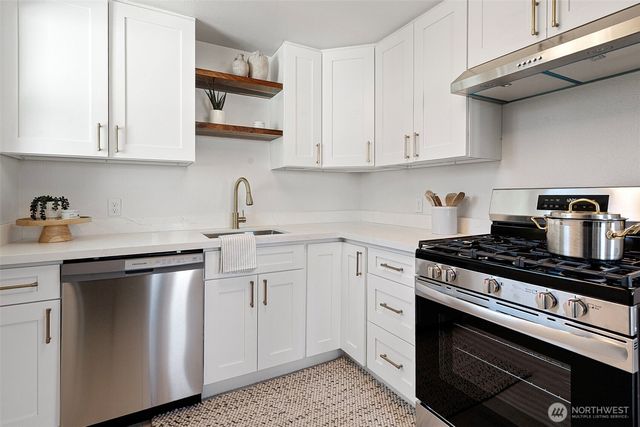 3238 Robin Avenue, Bremerton, WA 98310