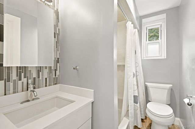 910 Stuart Avenue 2EF, Mamaroneck, NY 10543