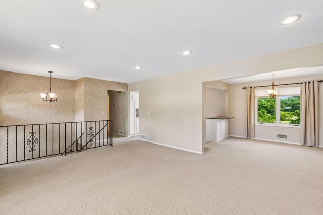 1817 Welland Avenue, Minnetonka, MN 55305