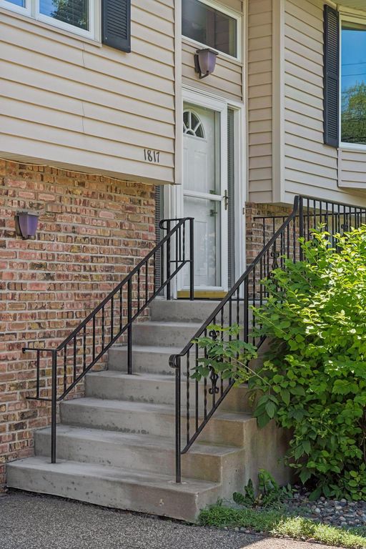1817 Welland Avenue, Minnetonka, MN 55305 — photo 2