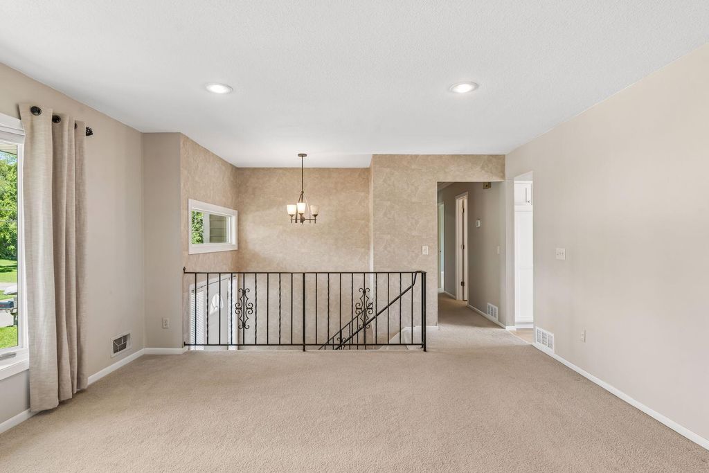 1817 Welland Avenue, Minnetonka, MN 55305 — photo 3