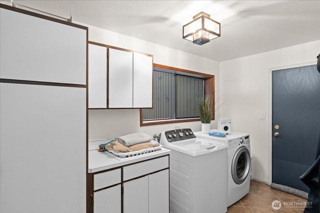 15457 256th Avenue SE, Issaquah, WA 98027