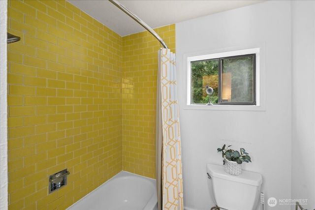 15457 256th Avenue SE, Issaquah, WA 98027