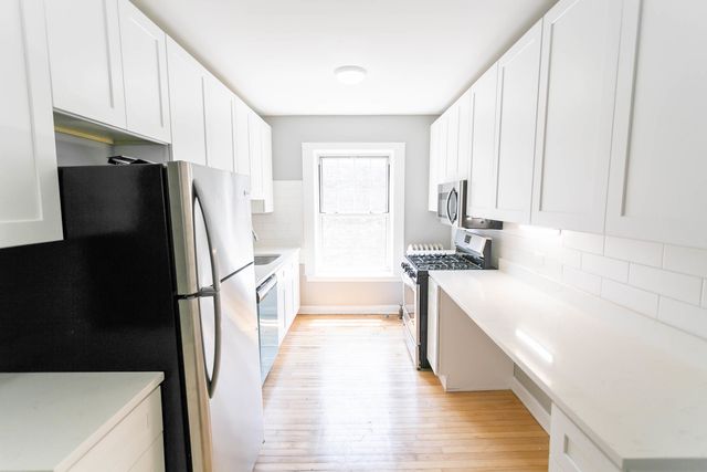 7646 N Greenview Avenue 3, Chicago, IL 60626