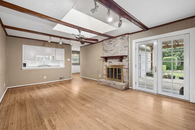 204 Shadywood Lane, Richardson, TX 75080