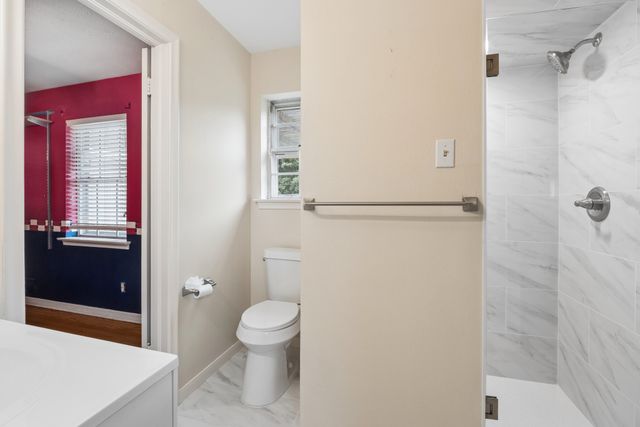 204 Shadywood Lane, Richardson, TX 75080