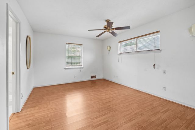 204 Shadywood Lane, Richardson, TX 75080