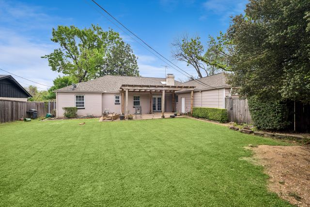 204 Shadywood Lane, Richardson, TX 75080