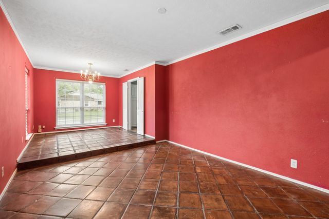 204 Shadywood Lane, Richardson, TX 75080