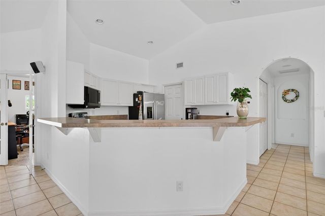 3809 AGUALINDA BOULEVARD, Cape Coral, FL 33914