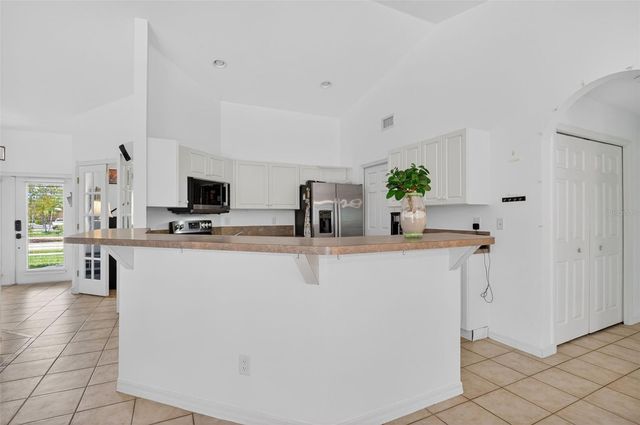 3809 AGUALINDA BOULEVARD, Cape Coral, FL 33914