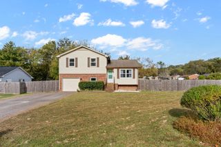 135 Grenadier Dr, Franklin, TN 37064