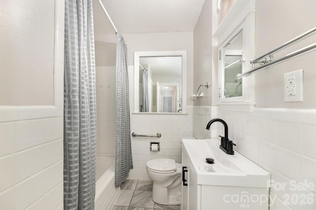 1355 Leheigh Court, Winston Salem, NC 27103