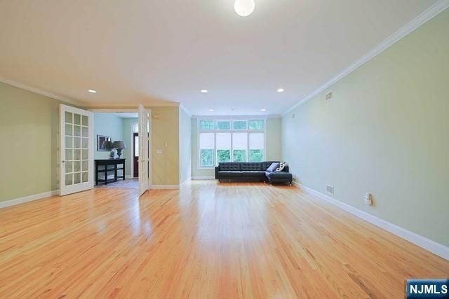 2 Candlewood Drive, Old Tappan, NJ 07675