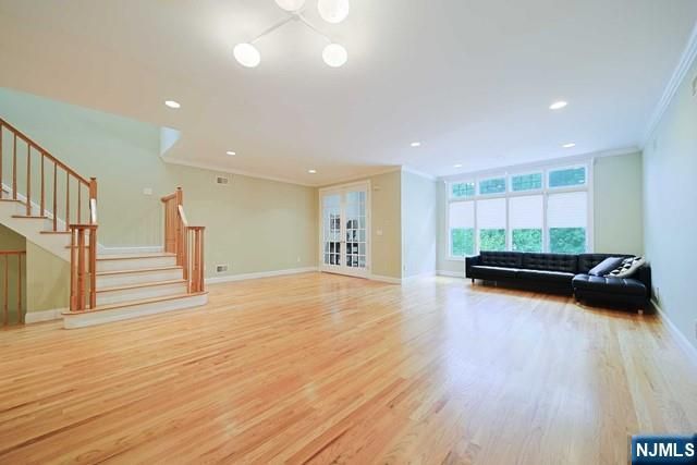 2 Candlewood Drive, Old Tappan, NJ 07675