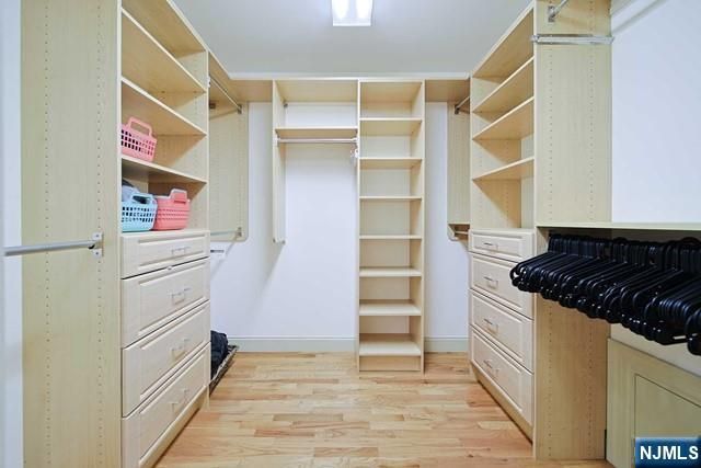 2 Candlewood Drive, Old Tappan, NJ 07675