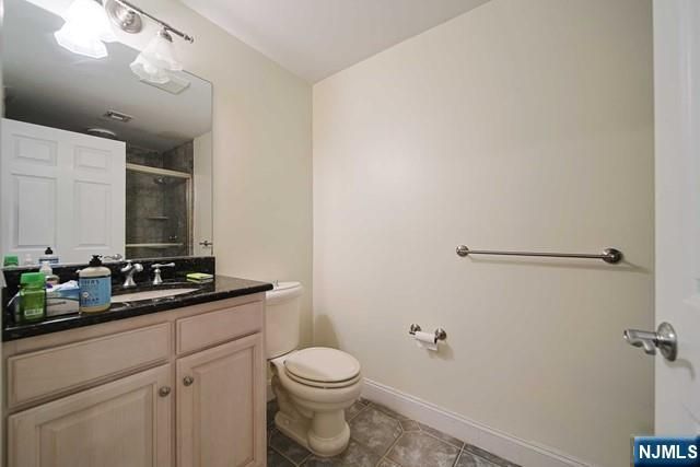 2 Candlewood Drive, Old Tappan, NJ 07675