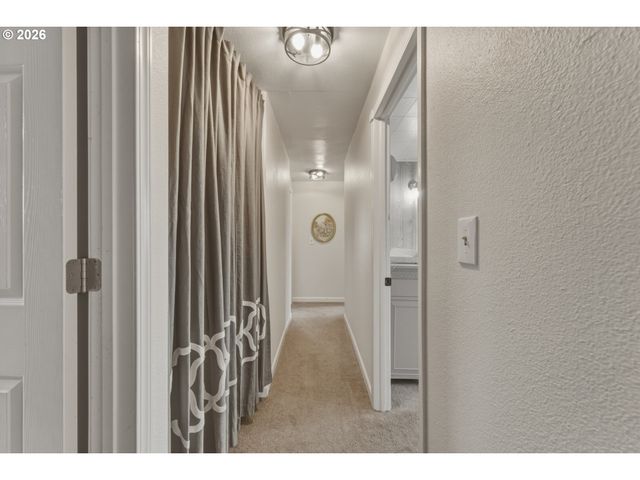 1325 COLLEGE St, Milton Freewater, OR 97862