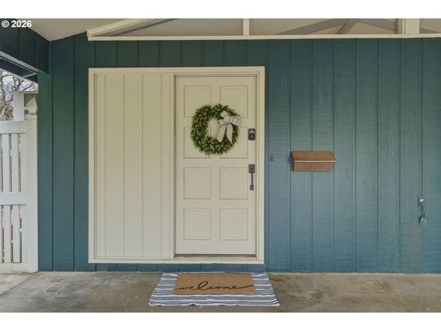 1325 COLLEGE St, Milton Freewater, OR 97862