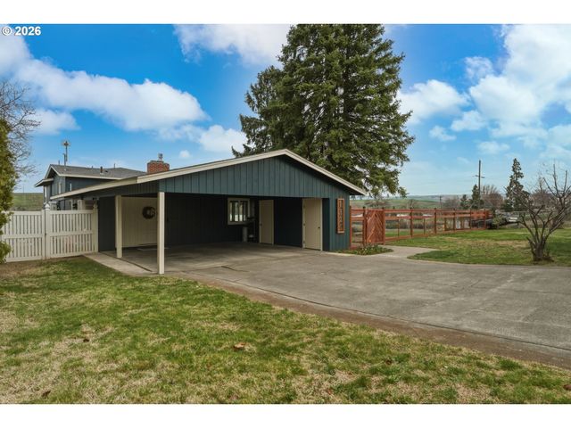 1325 COLLEGE St, Milton Freewater, OR 97862