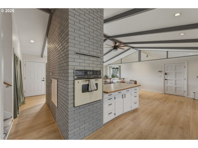 1325 COLLEGE St, Milton Freewater, OR 97862