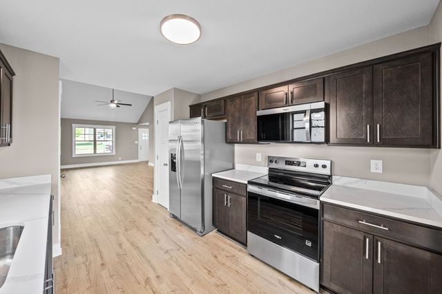 24 Echo Ridge, Oak Grove, KY 42262