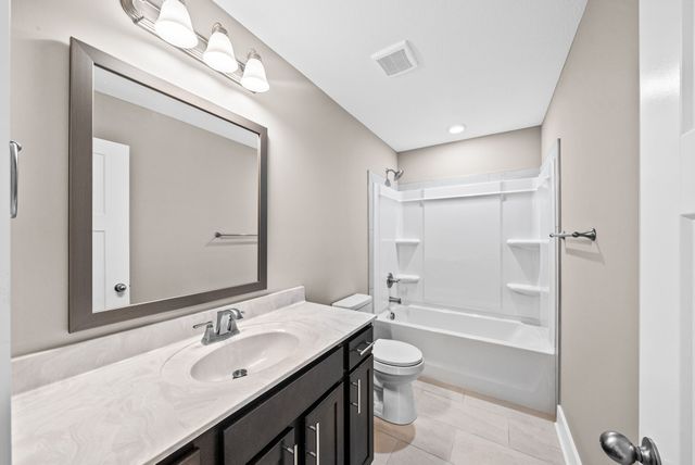 24 Echo Ridge, Oak Grove, KY 42262