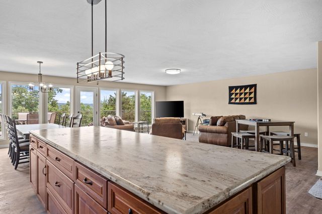 570 Indian Valley Road, Branson West, MO 65737
