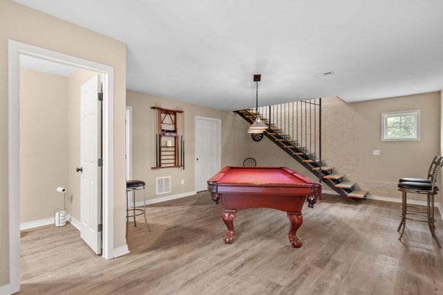 570 Indian Valley Road, Branson West, MO 65737