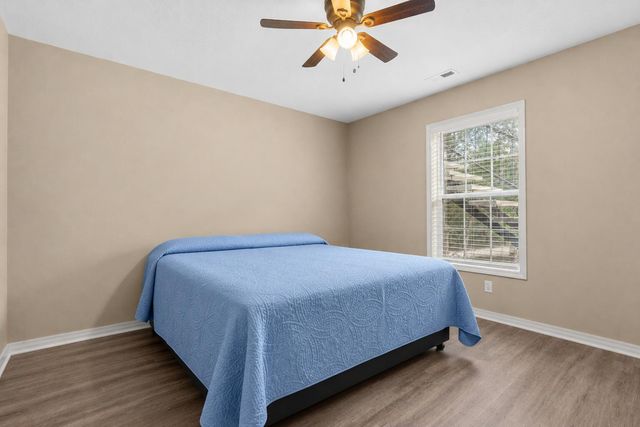 570 Indian Valley Road, Branson West, MO 65737